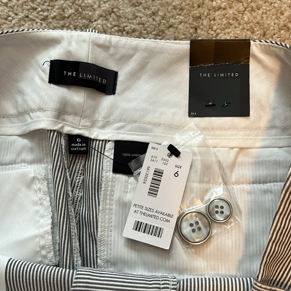 The Limited Stripped Tailored Short NWT - Picture 6 of 6